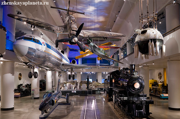 внутри-чикагского-музея-науки-и-промышленности