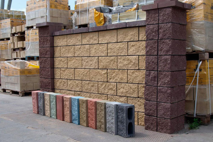 Какие блоки выбрать для забора, бетонные или керамзитовые?