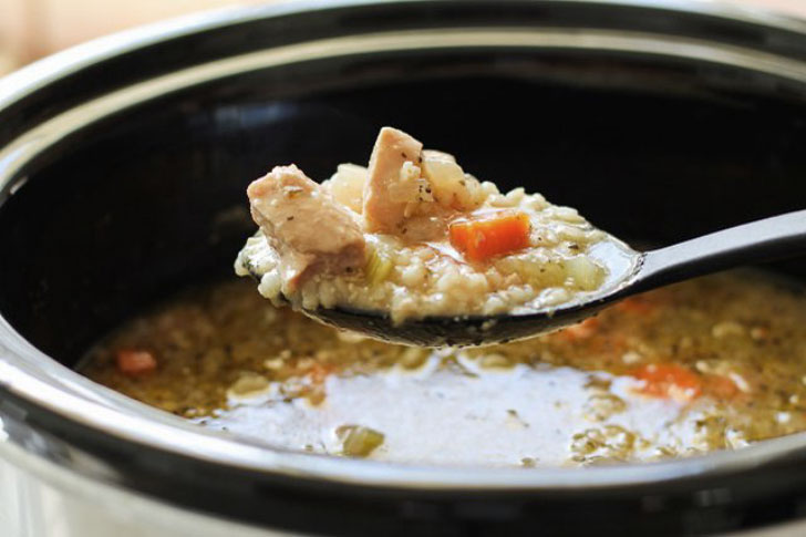 готовый куриный суп с рисом