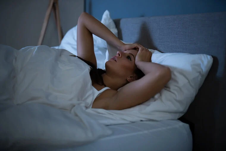Як позбутися безсоння за допомогою правильної підготовки до сну та певних продуктів харчування?