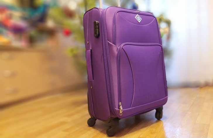 Как почистить чемодан из ткани в домашних условиях после поездки?