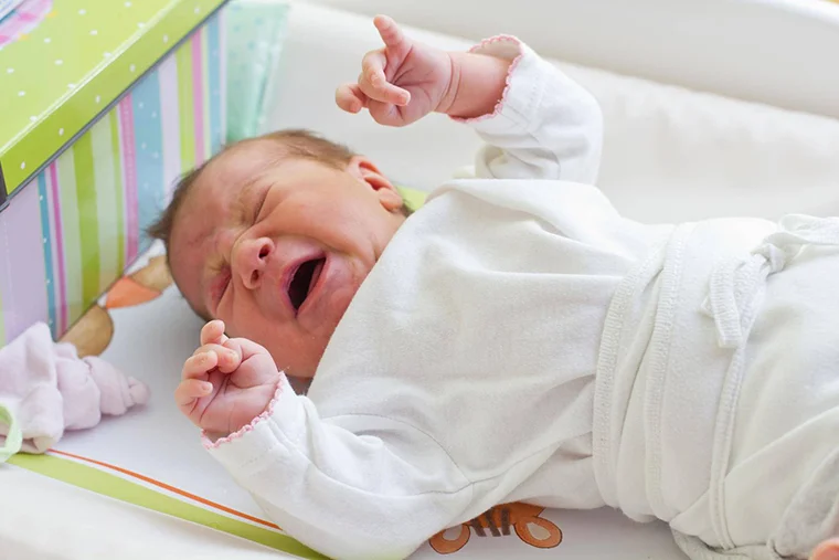 как ухаживать за новорожденным ребенком