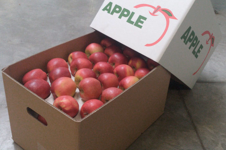 яблоки в коробке