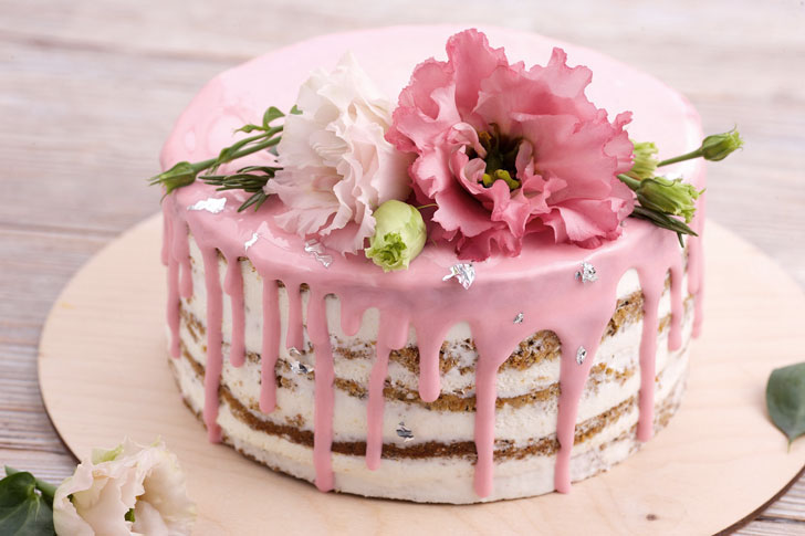 красивый торт с розочками