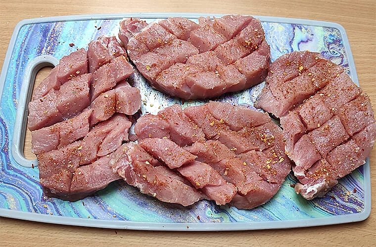 свинина в соли и специях к мясу